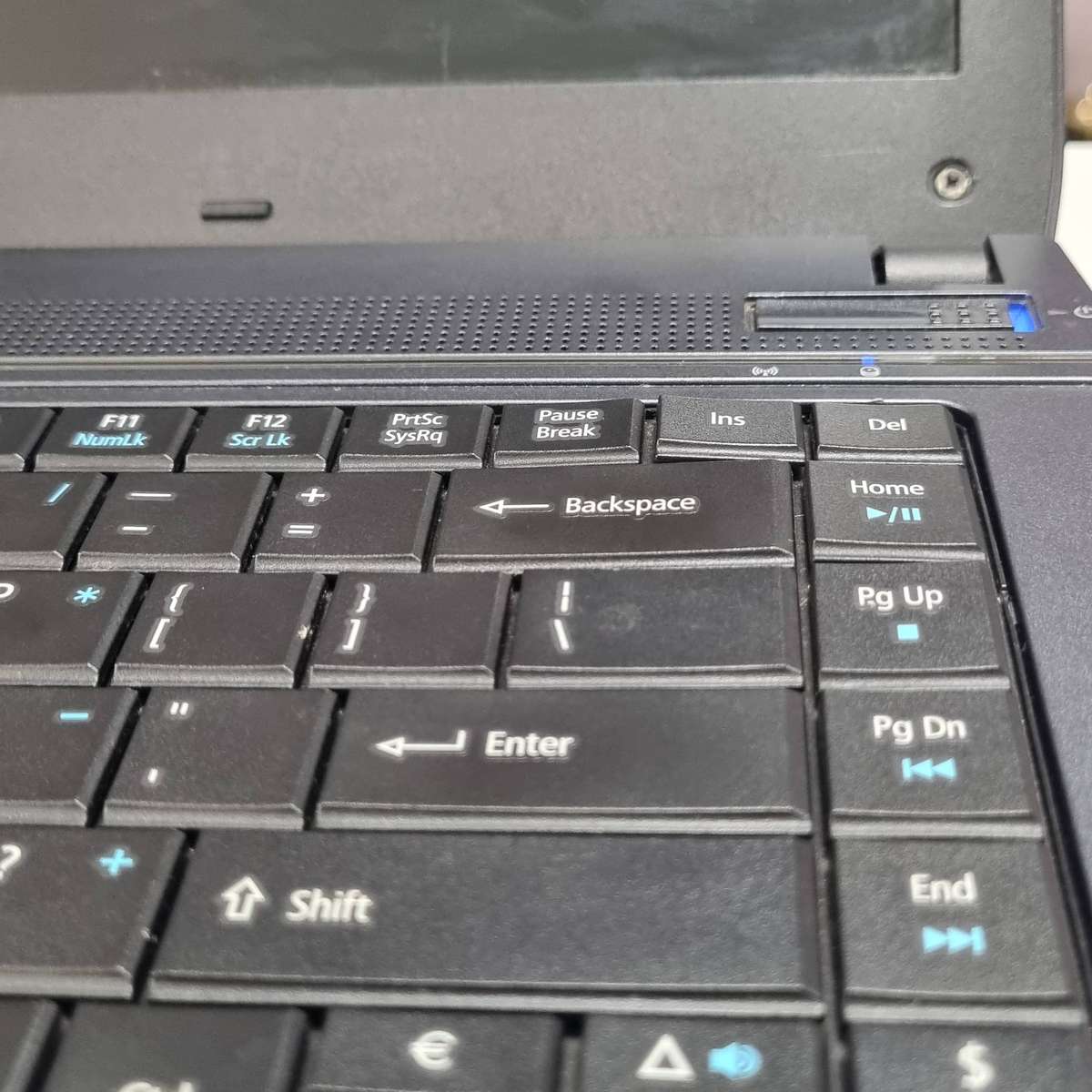 Core i3 Laptop Acer TravelMate 4740