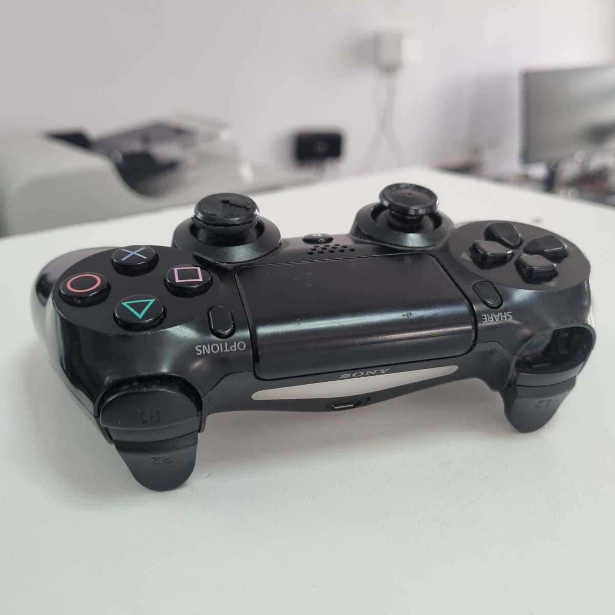 Ps4 controller. (working, see details)