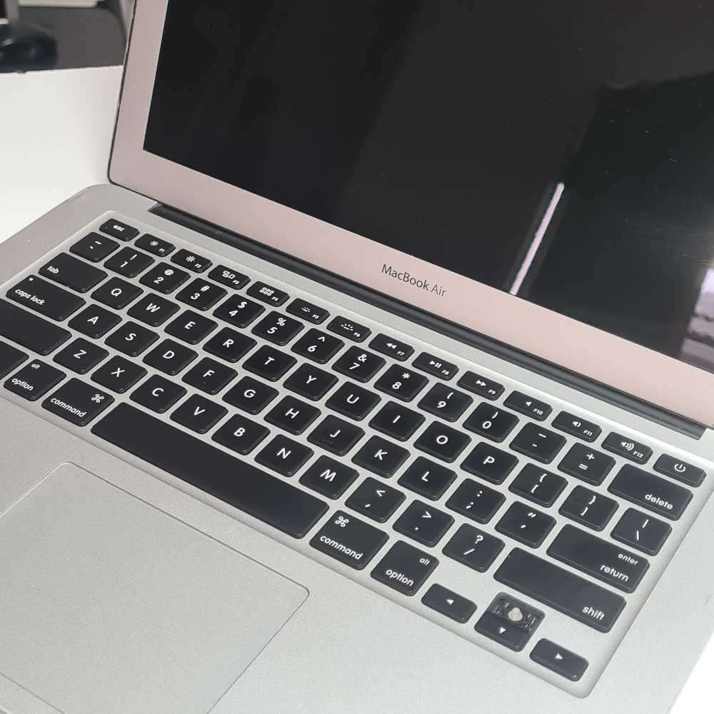 Macbook Air A1466 for spares
