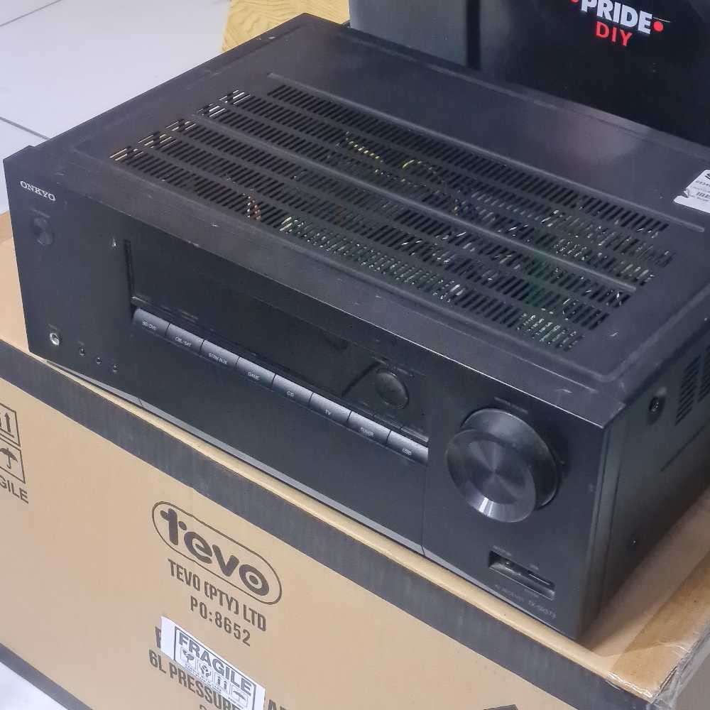 ONKYO receiver (not turning on)