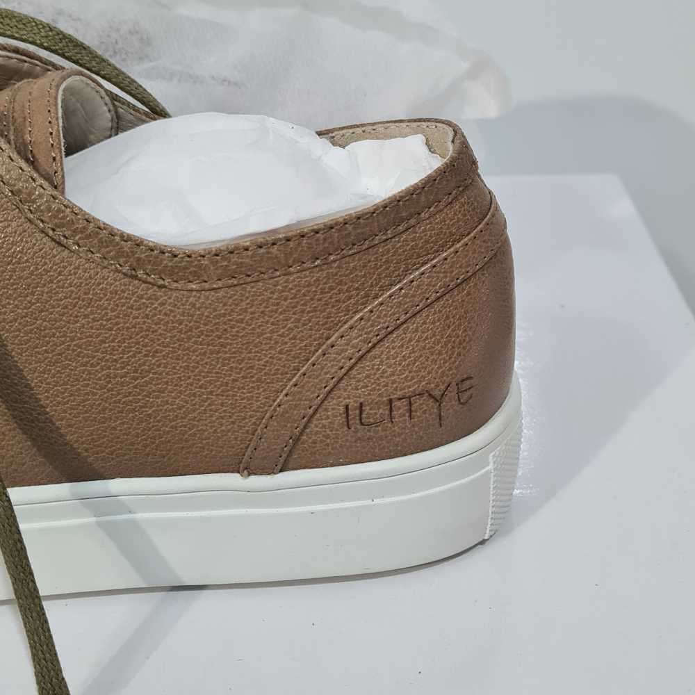 Beautiful Women's / Girl's shoes size 3.5