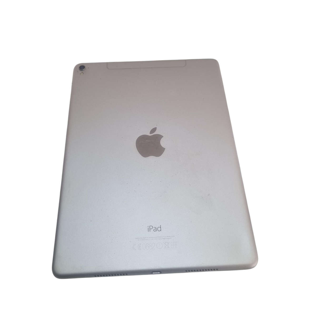 iPad Pro (9.7-inch) Switches on (screen damage)