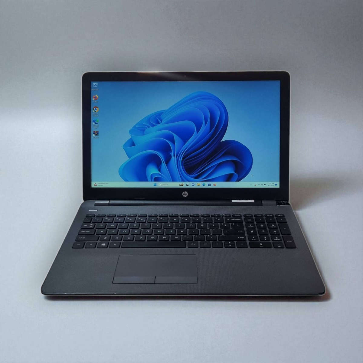 Intel Core i5-7200U (7th Gen) HP 250 G6 Notebook PC