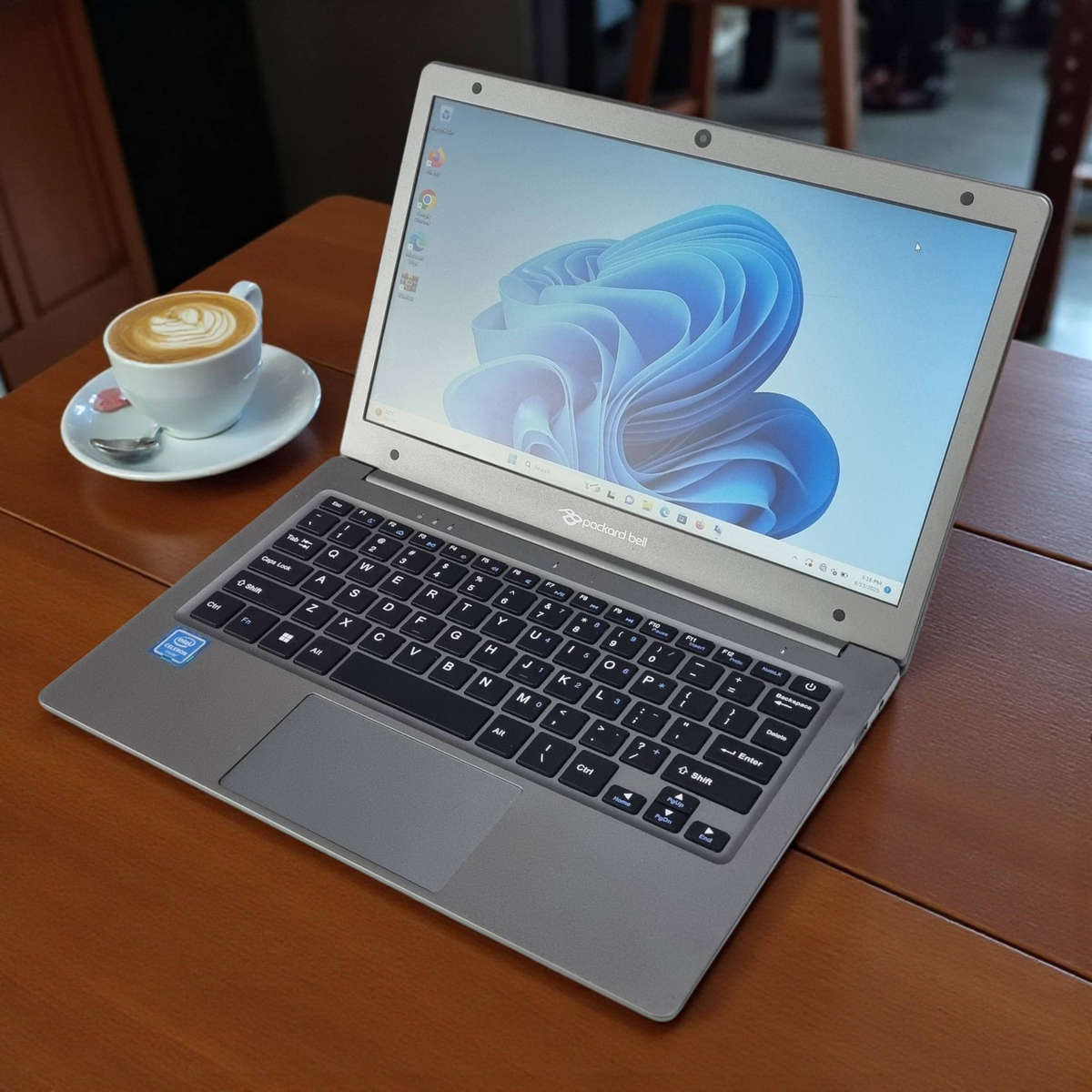 Packard Bell McLaren-C1 11.6" Notebook PC / with original box