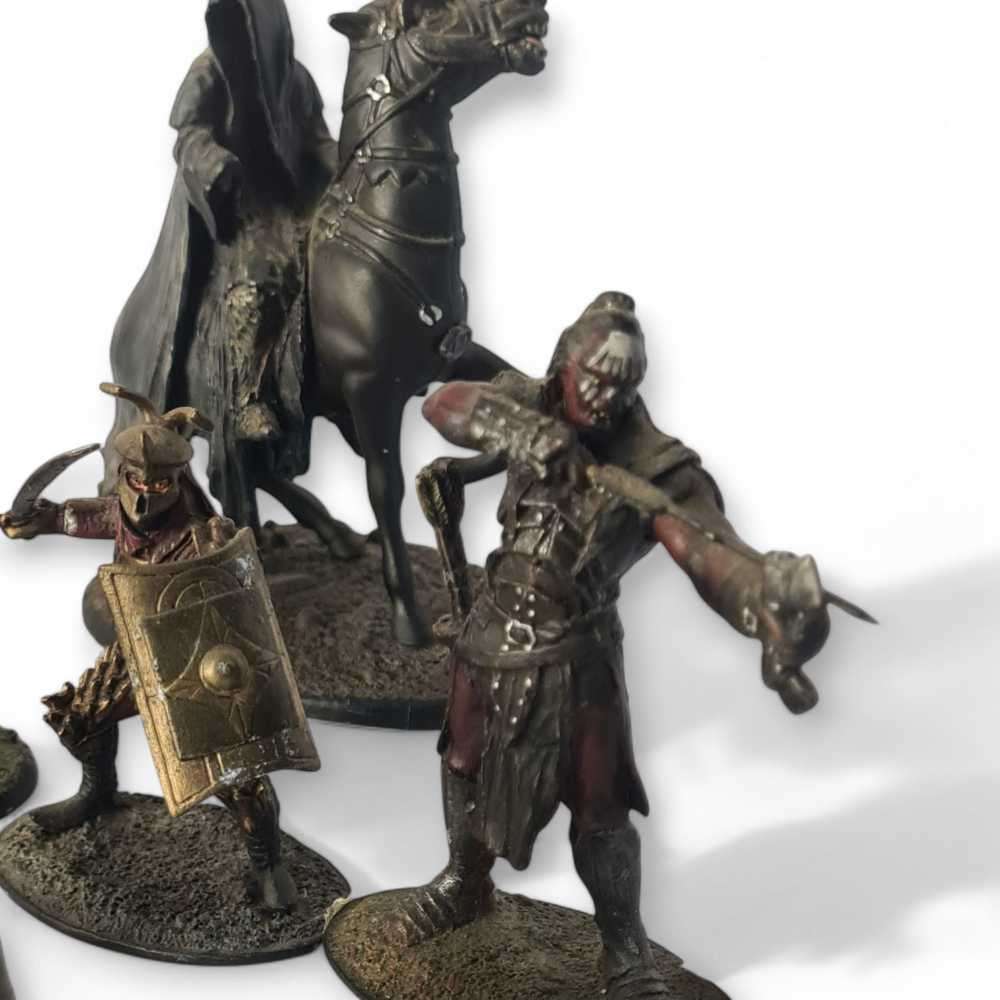 Lord of rings heavy lead figurines (Your bid amount x 8)