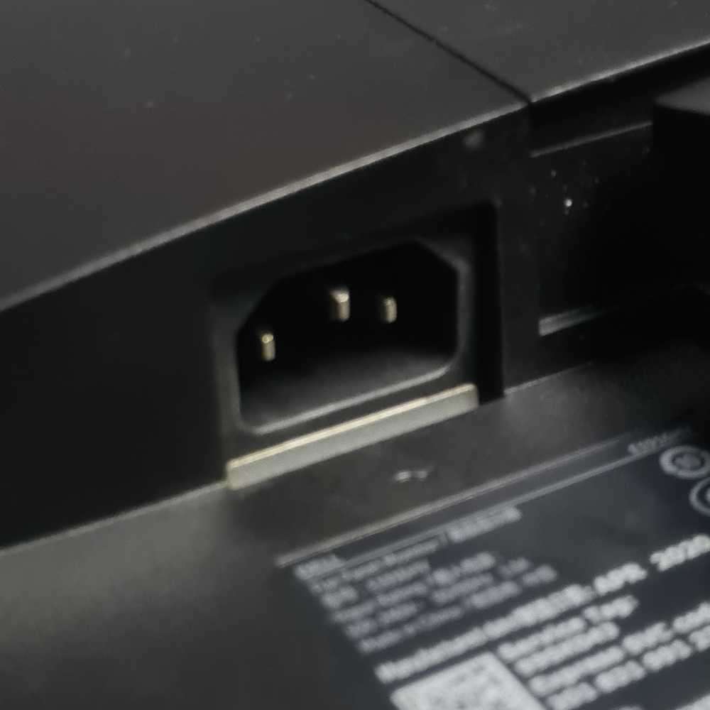 HD Dell monitor Model E1916HV