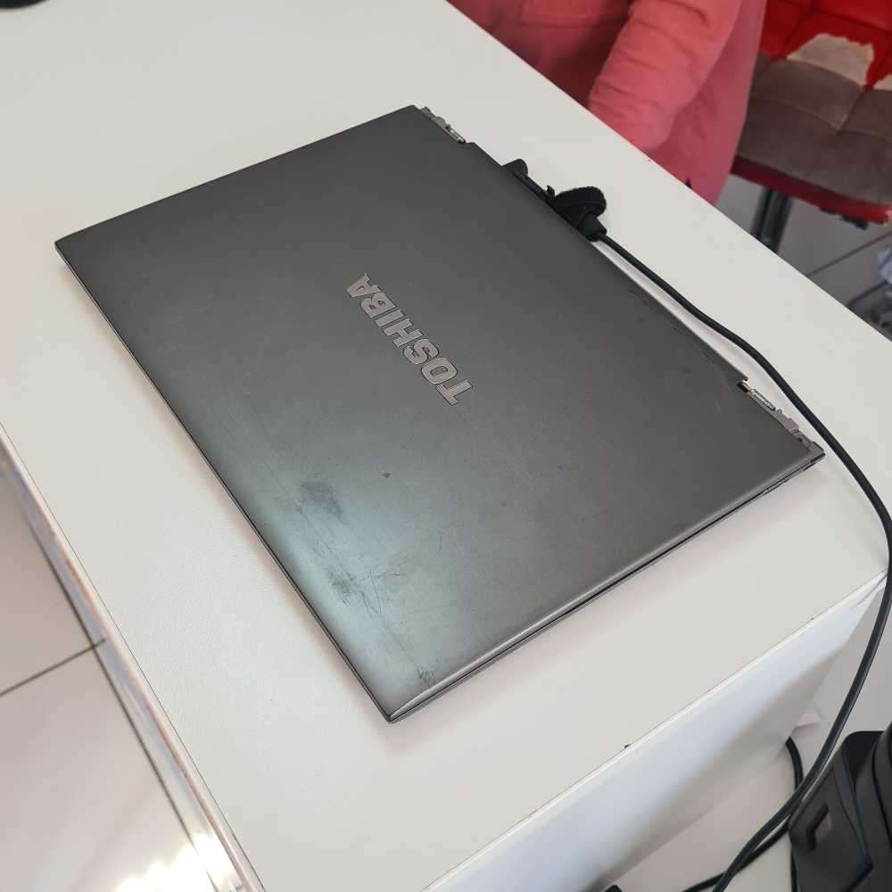 Core I7 vPro Toshiba Portage Z930 with SSD (read details and see all pictures)