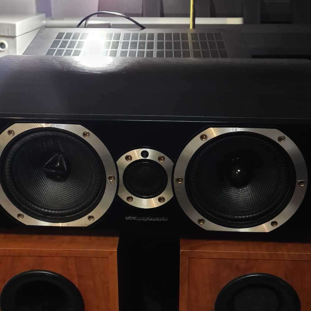Wharfedale 10 CS center speaker