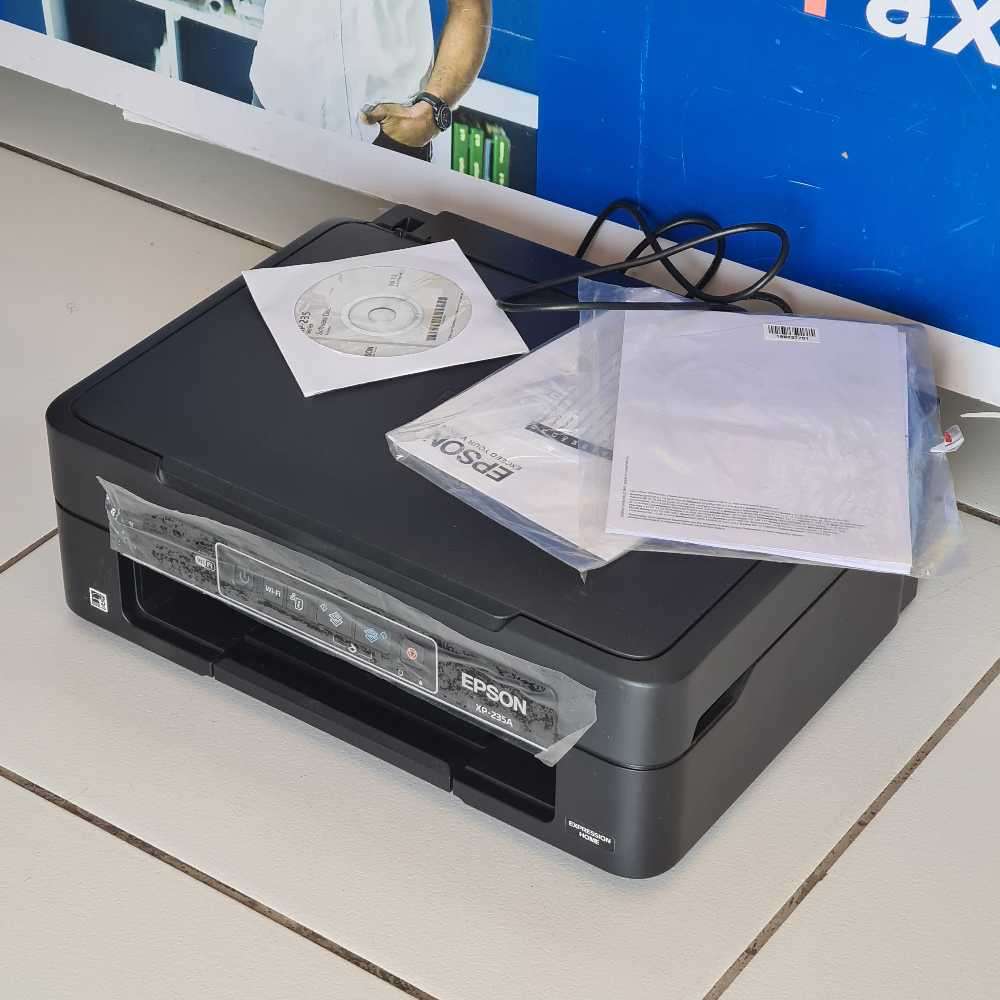 Epson xp-235a wifi printer (99% new)