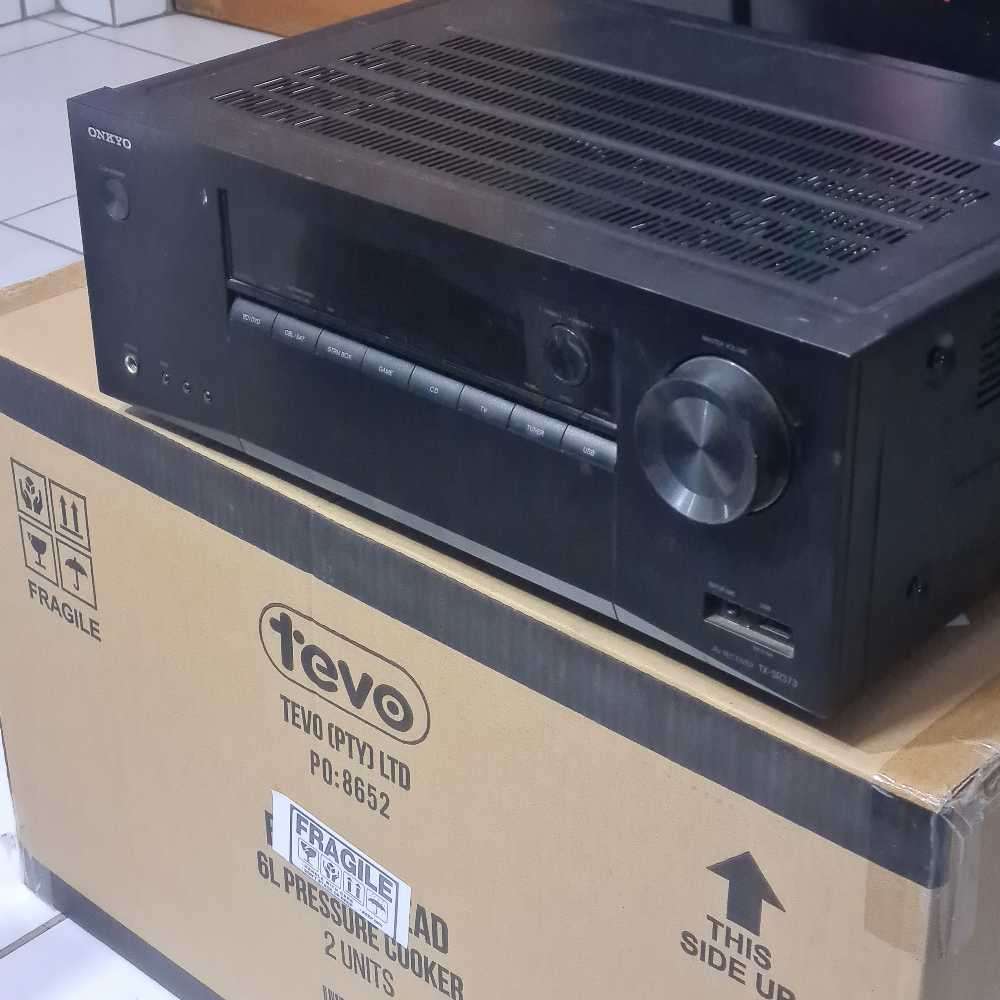 ONKYO receiver (not turning on)