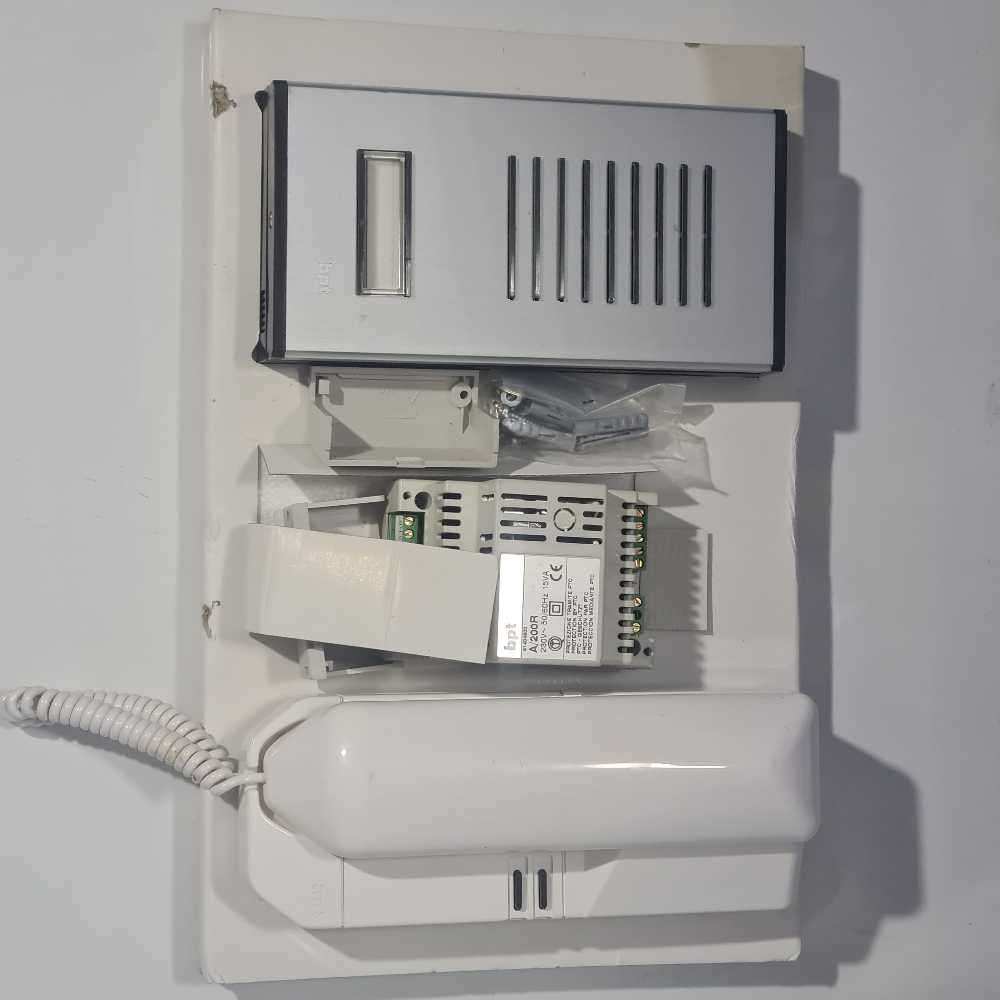 BPT IC38-3 B-RED Intercom