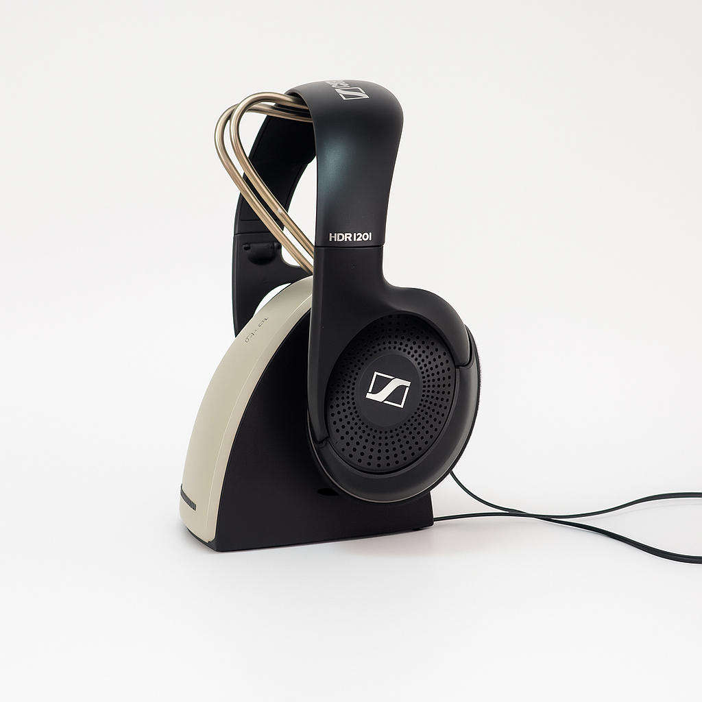 Sennheiser (switches on no sound)