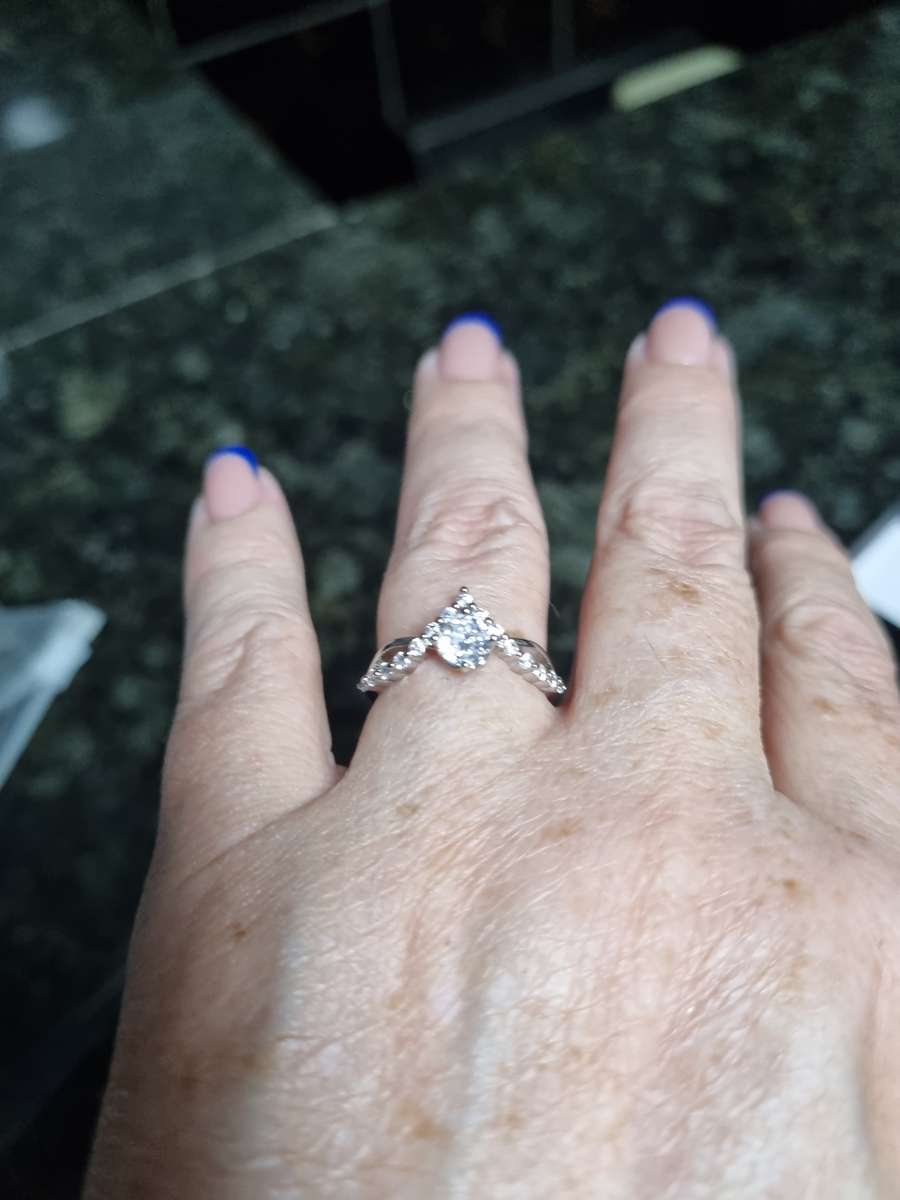 Gorgeous S925 Sterling Silver ring size 7