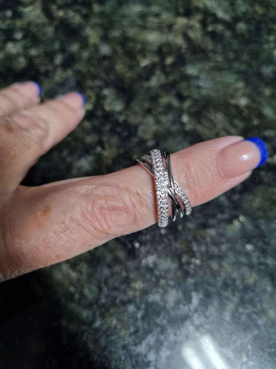 Beautiful Sterling Sliver dress ring S925