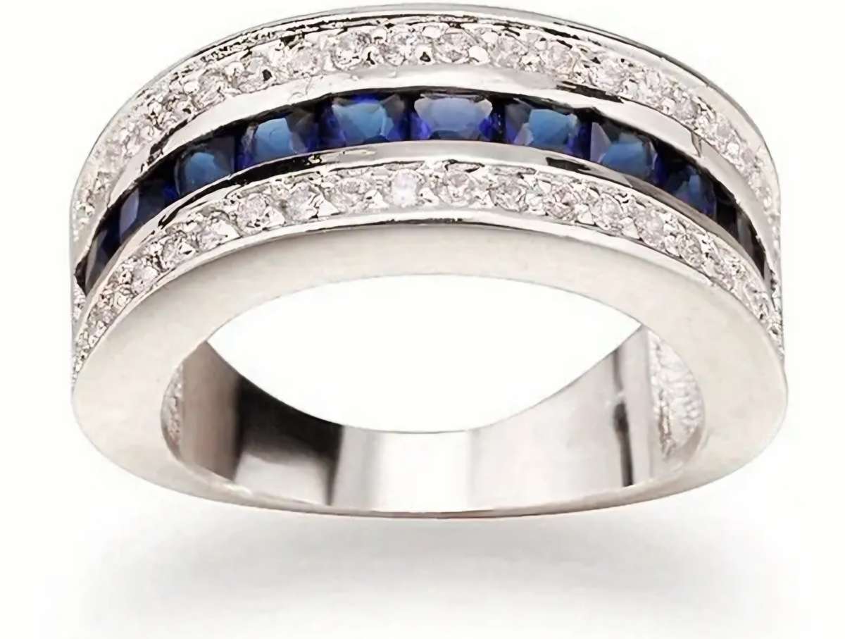 Chic Band paved full of Rhinestones - Dress ring no stamp