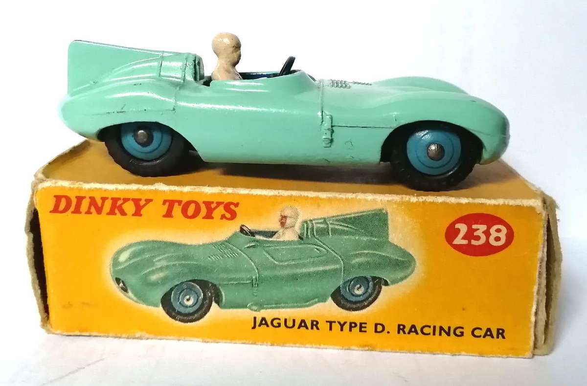 Dinky jaguar type d