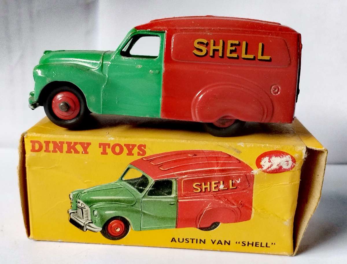 Boxed dinky austin van shell