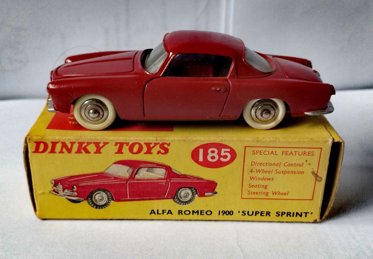 Boxed dinky alfa romeo 1900