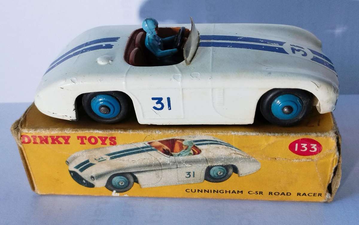 Dinky cunningham c-5r road racer
