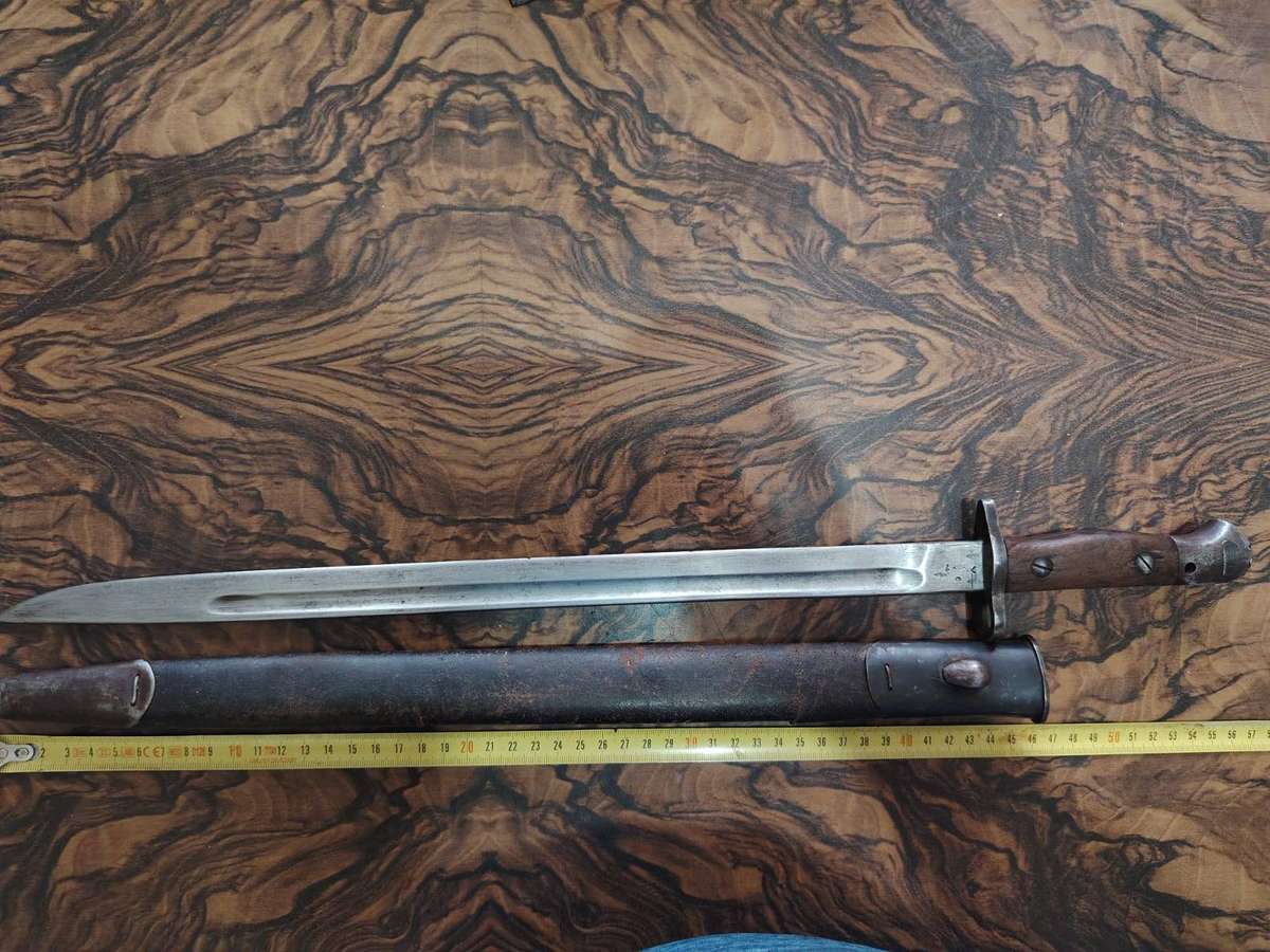 WW1/2  British 1907 Pattern Bayonet & Scabbard (Sanderson & Mangrovite)