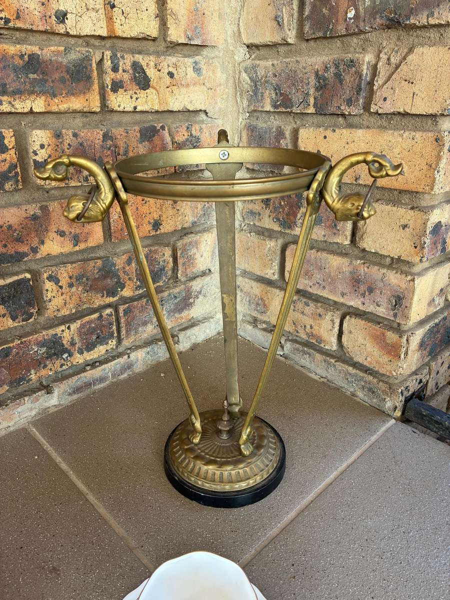 Vintage Handcrafted Brass Lion / Leo Crystal Ball Stand / Holder