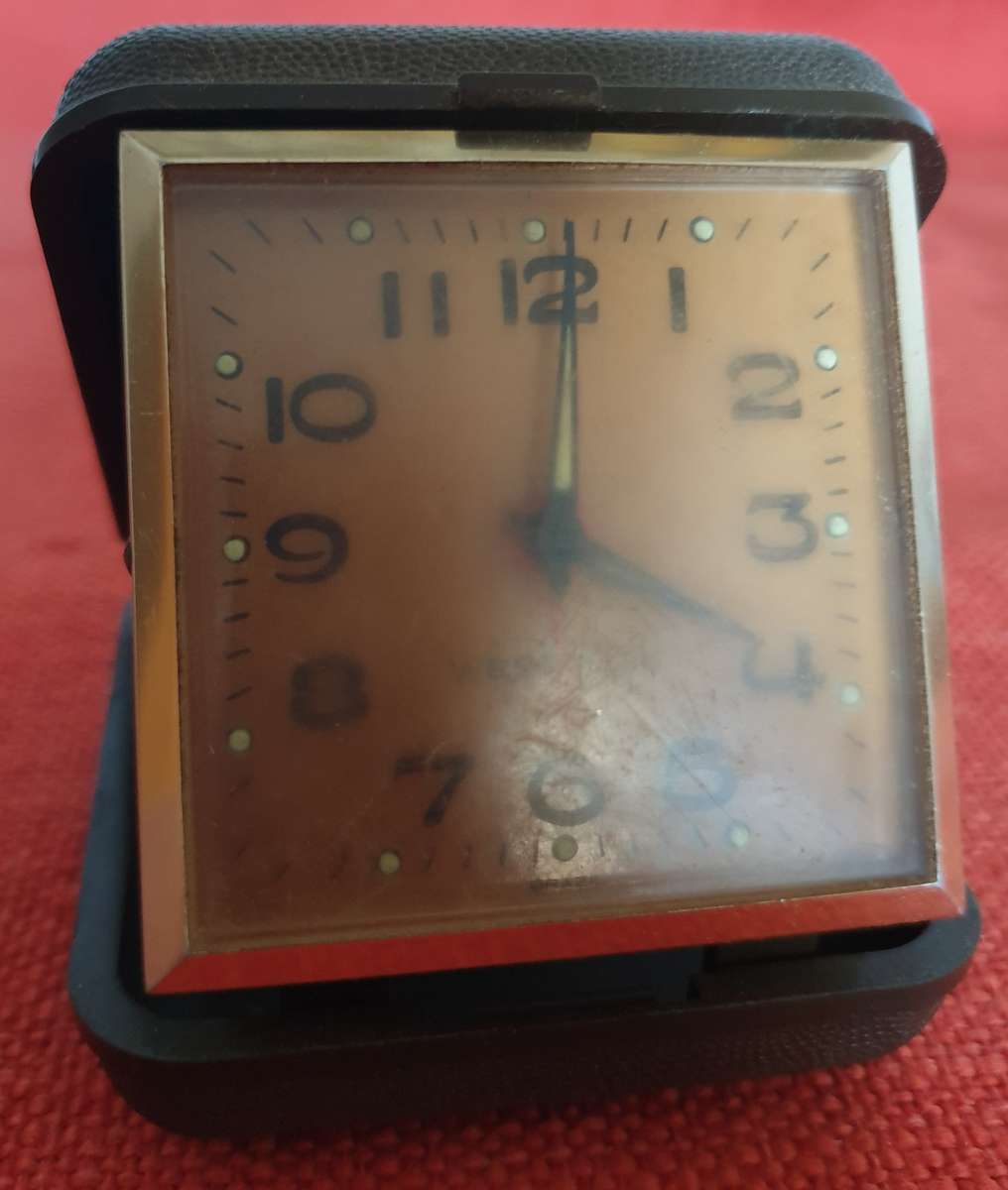 4 x vintage folding travel clocks (not working)