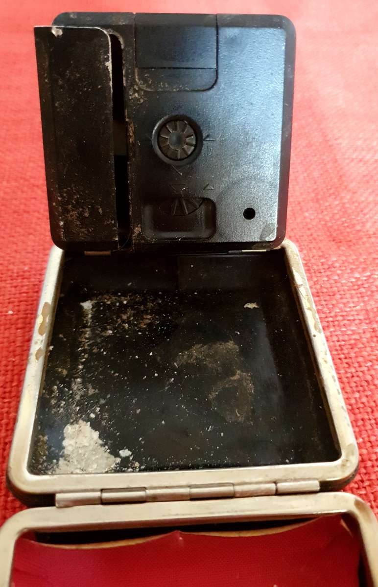 4 x vintage folding travel clocks (not working)