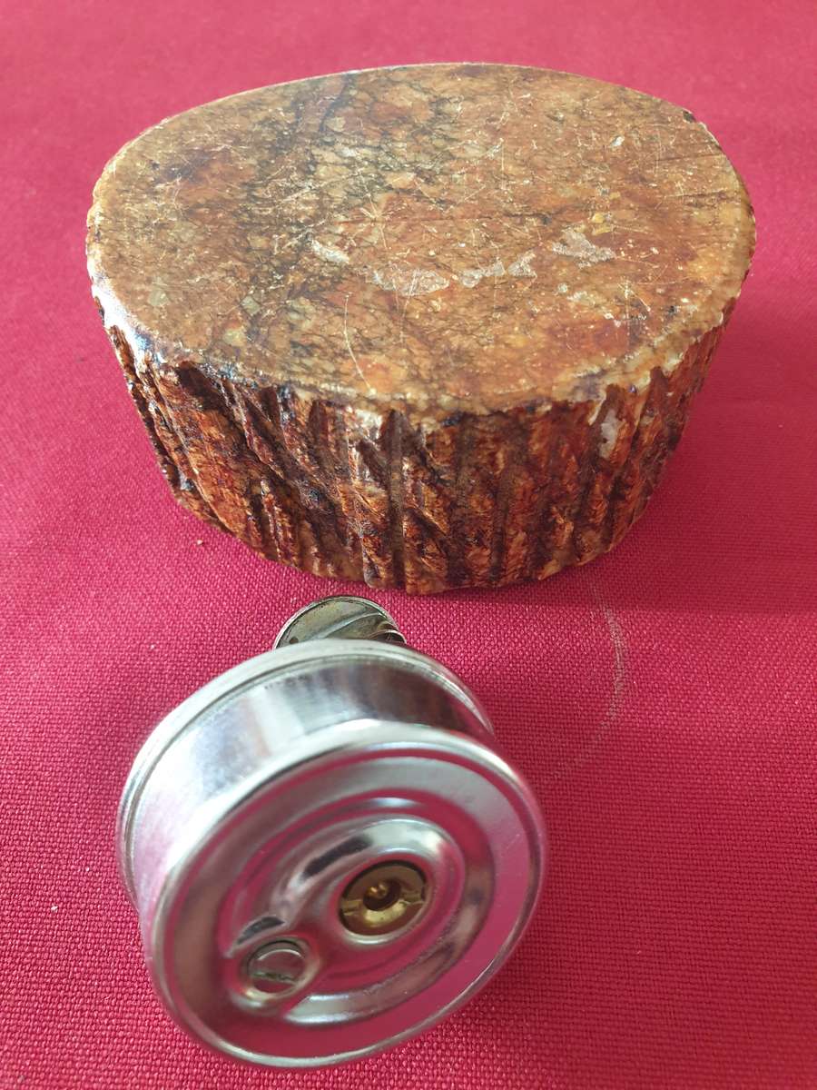 8 x Mancave smoking related items