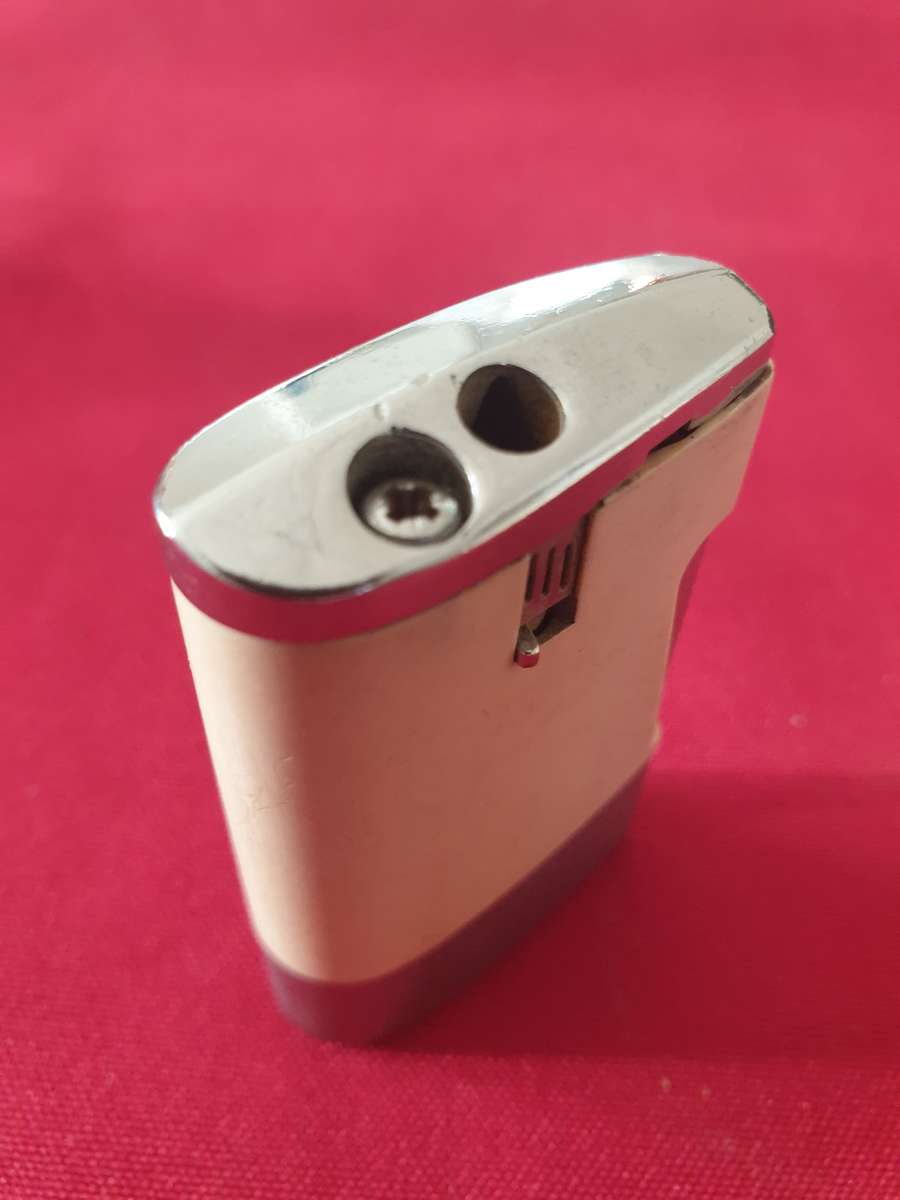 8 x Mancave smoking related items