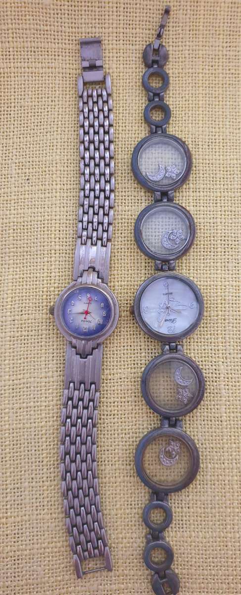 8 x Wristwatches (not working) - only for user Dior1 to respond