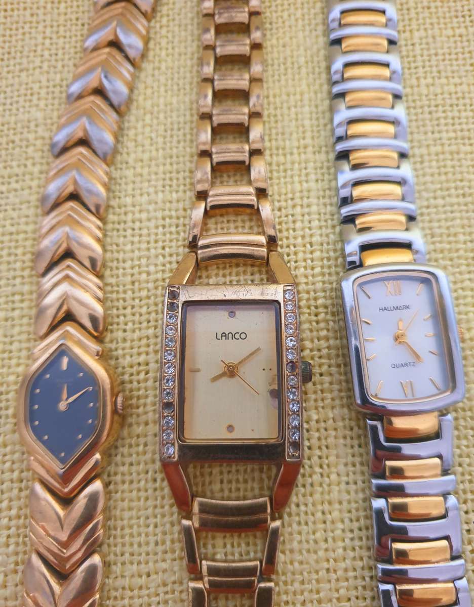 8 x Wristwatches (not working) - only for user Dior1 to respond