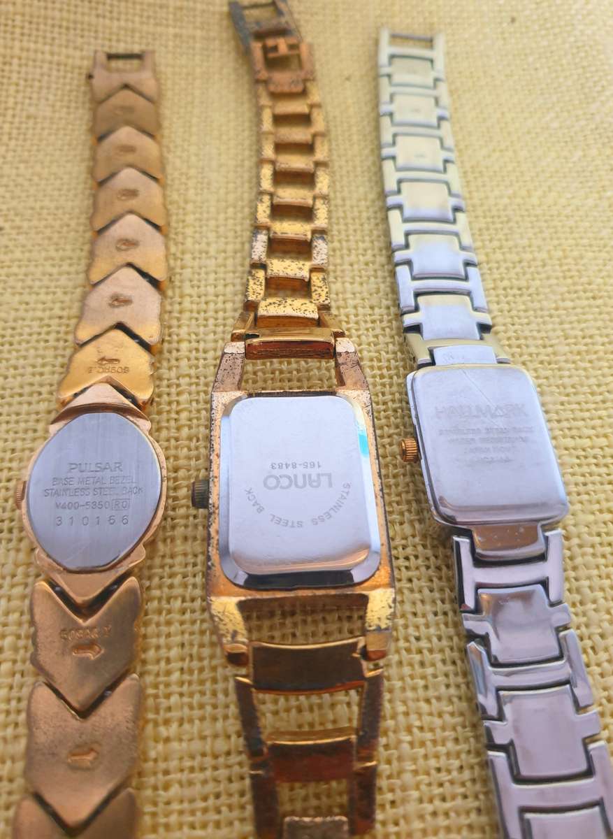 8 x Wristwatches (not working) - only for user Dior1 to respond