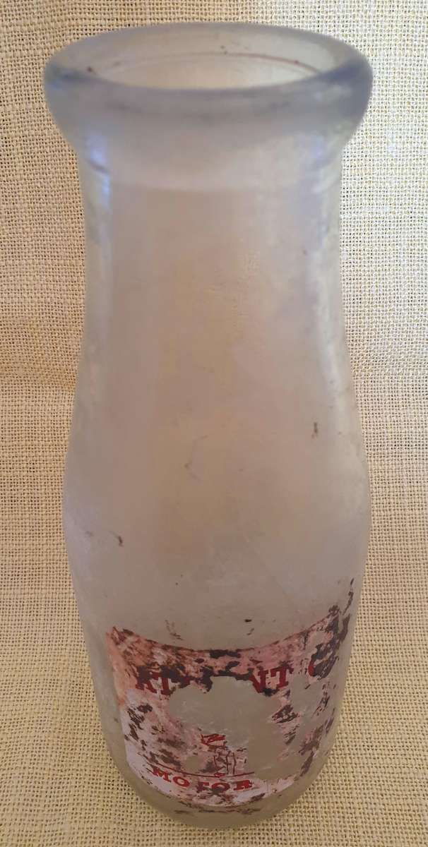 Vintage 1 Imperial pint Atlantic motor oil bottle  - scarce