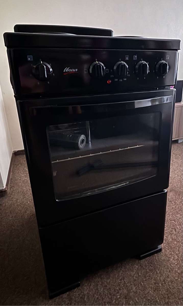 Univa 3 Plate Plug-in Stove Black U305b