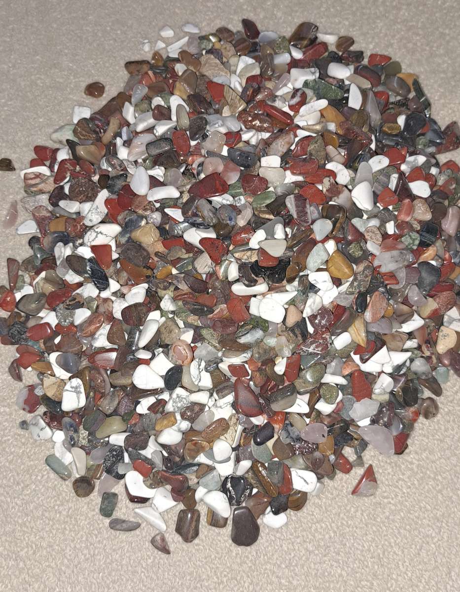 1.5kg Small polished stones