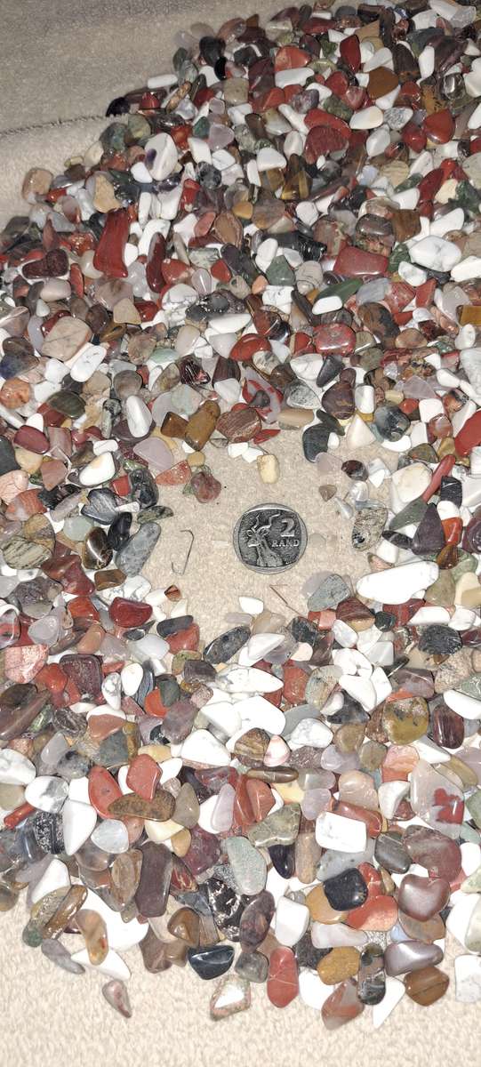 1.5kg Small polished stones
