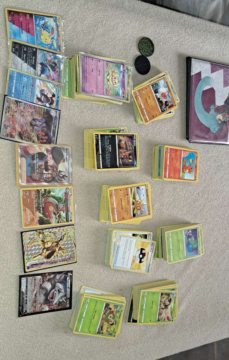 Pokemon Tcg bundle, DON'T MISS THIS