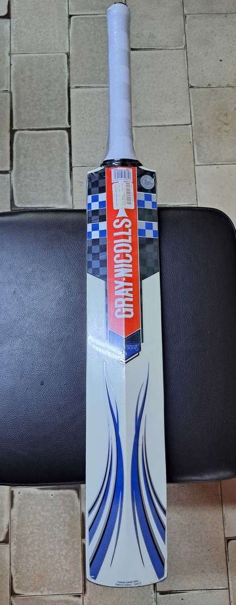 Gray-Nicolls powerbow6 thunder cricket bat