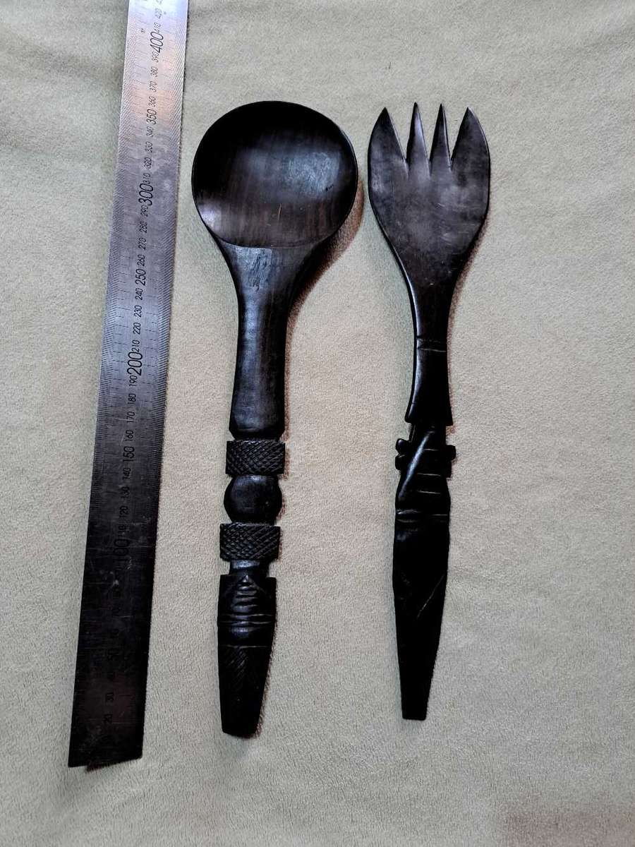 Decrotive handcarved spoon and fork sets