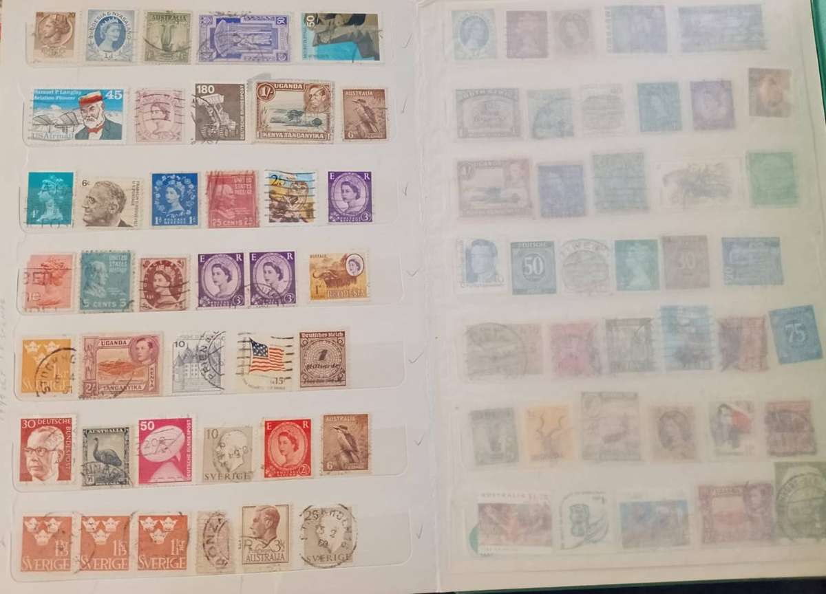 Stamp Album Hard Cover 9 Page 18 Sides  Mix World (NOT CHECKED)