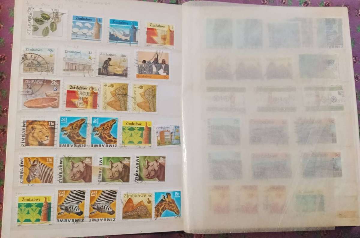 Stamp Album Hard Cover 8 Page 16 Sides  Mix World (NOT CHECKED)