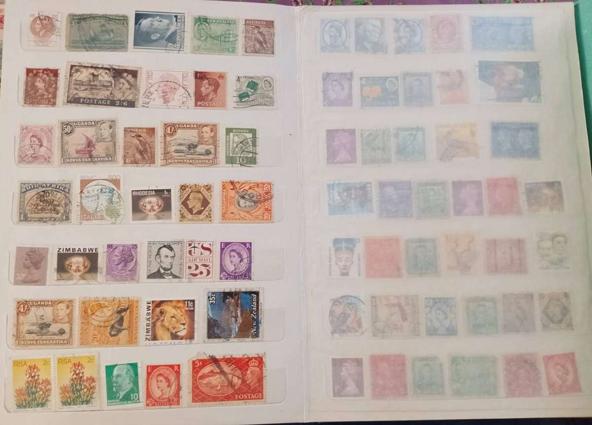 Stamp Album Hard Cover 9 Page 18 Sides  Mix World (NOT CHECKED)