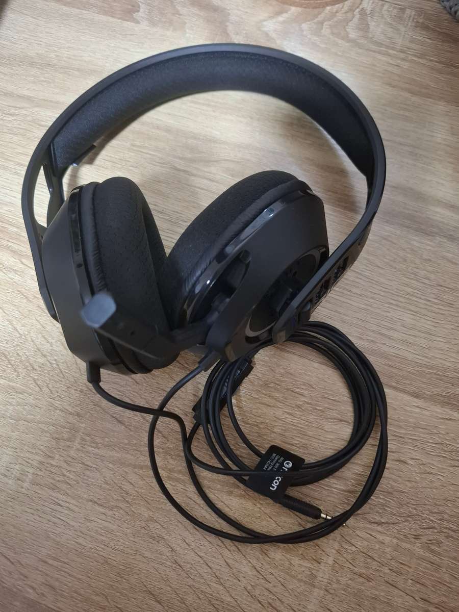 NACON RIG 300 PRO HS Black Gaming Headset (PS4/ PS5/ PC/ XBOX)- GREAT CONDITION!!