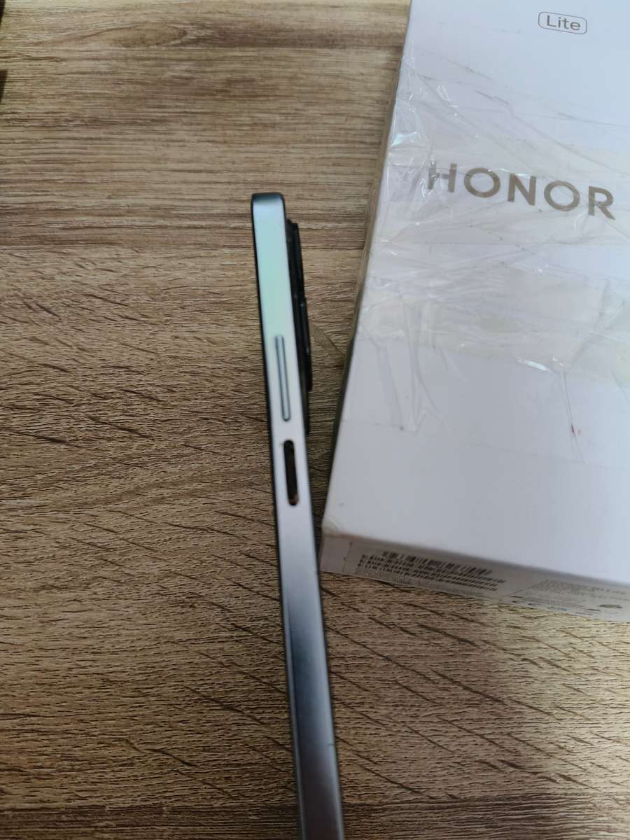 Honor 90 Lite 8GB/256GB *Please Read*