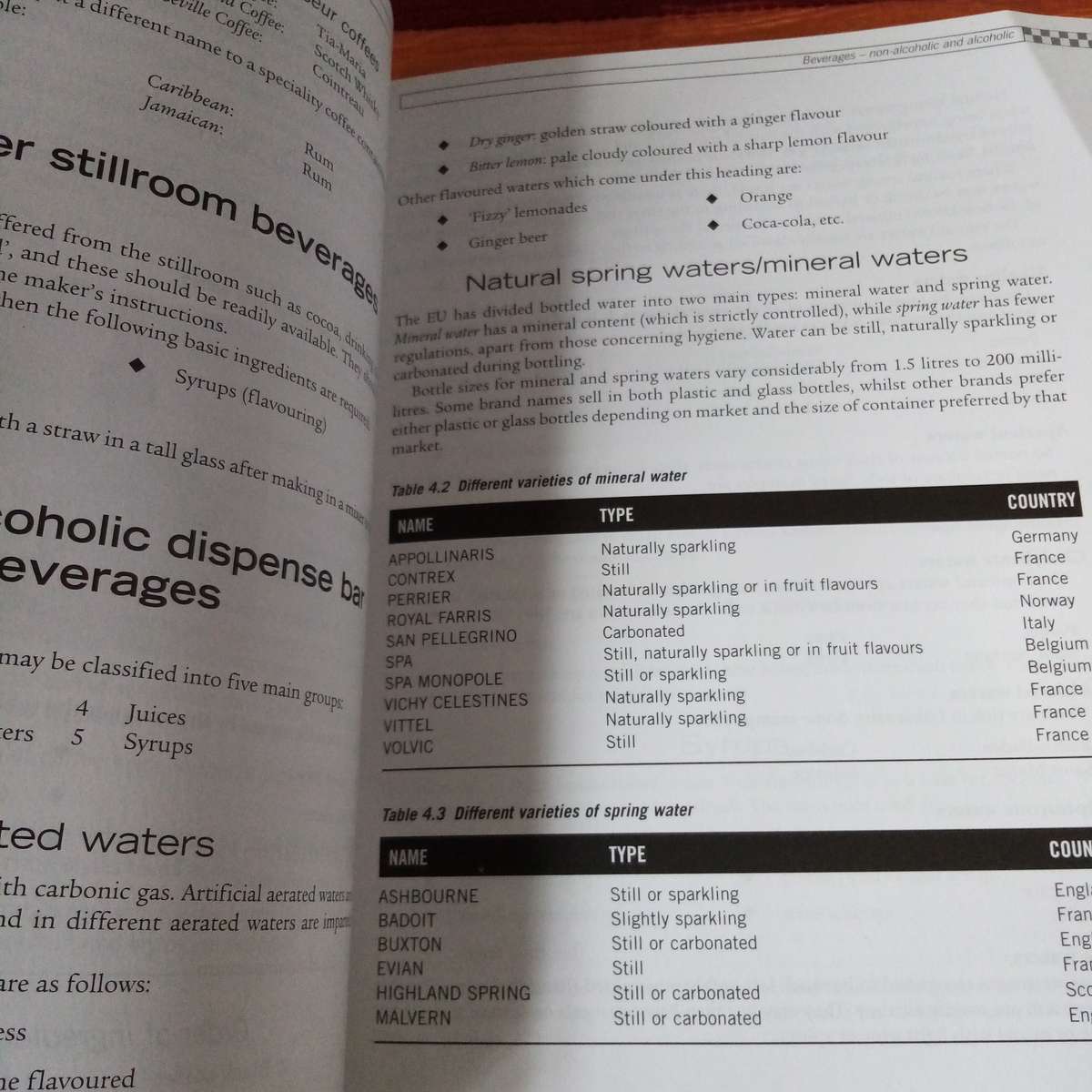 Food and Beverage Service, 6th Edition - Comprehensive Guide for Hospitality Professionals