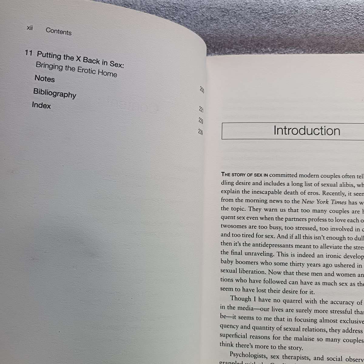 Mating in Captivity by Esther Perel | Erotic Intelligence, Desire in LongTerm Love