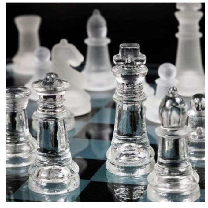 Glass Chess Set Board Game Elegant Design 32 Frosted and Clear Pieces