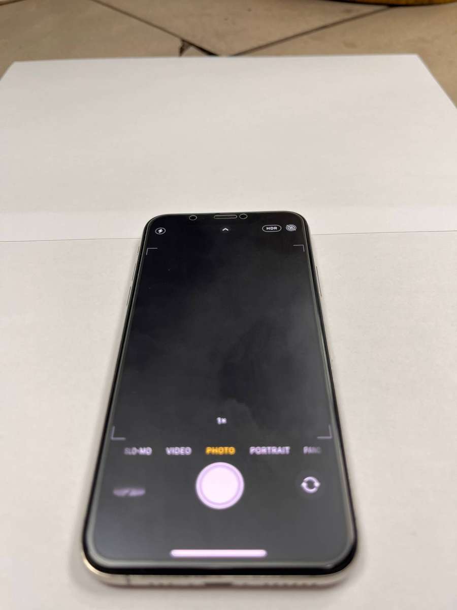 IPHONE XS 64GB WHITE PLEASE READ!!!!!!