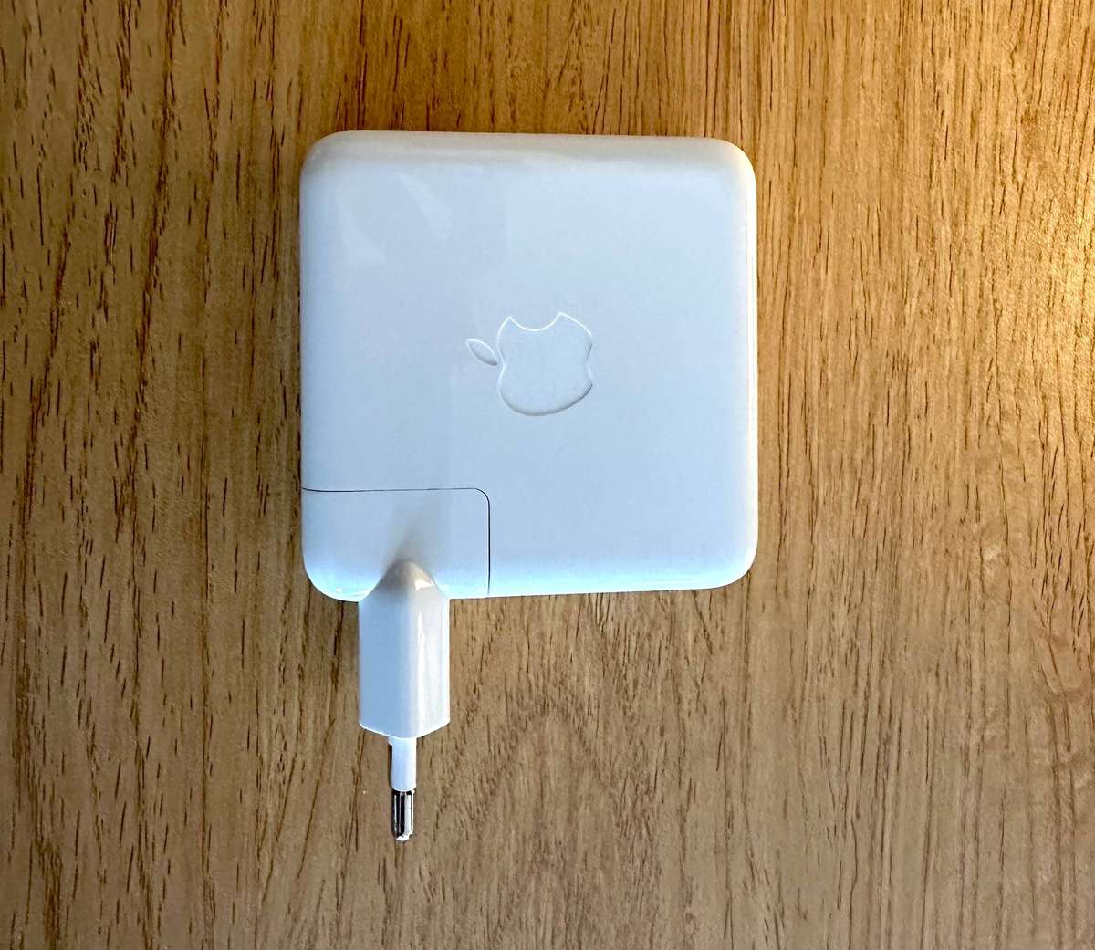 Genuine Apple 61W USB-C Power Adapter A1947  Excellent Condition