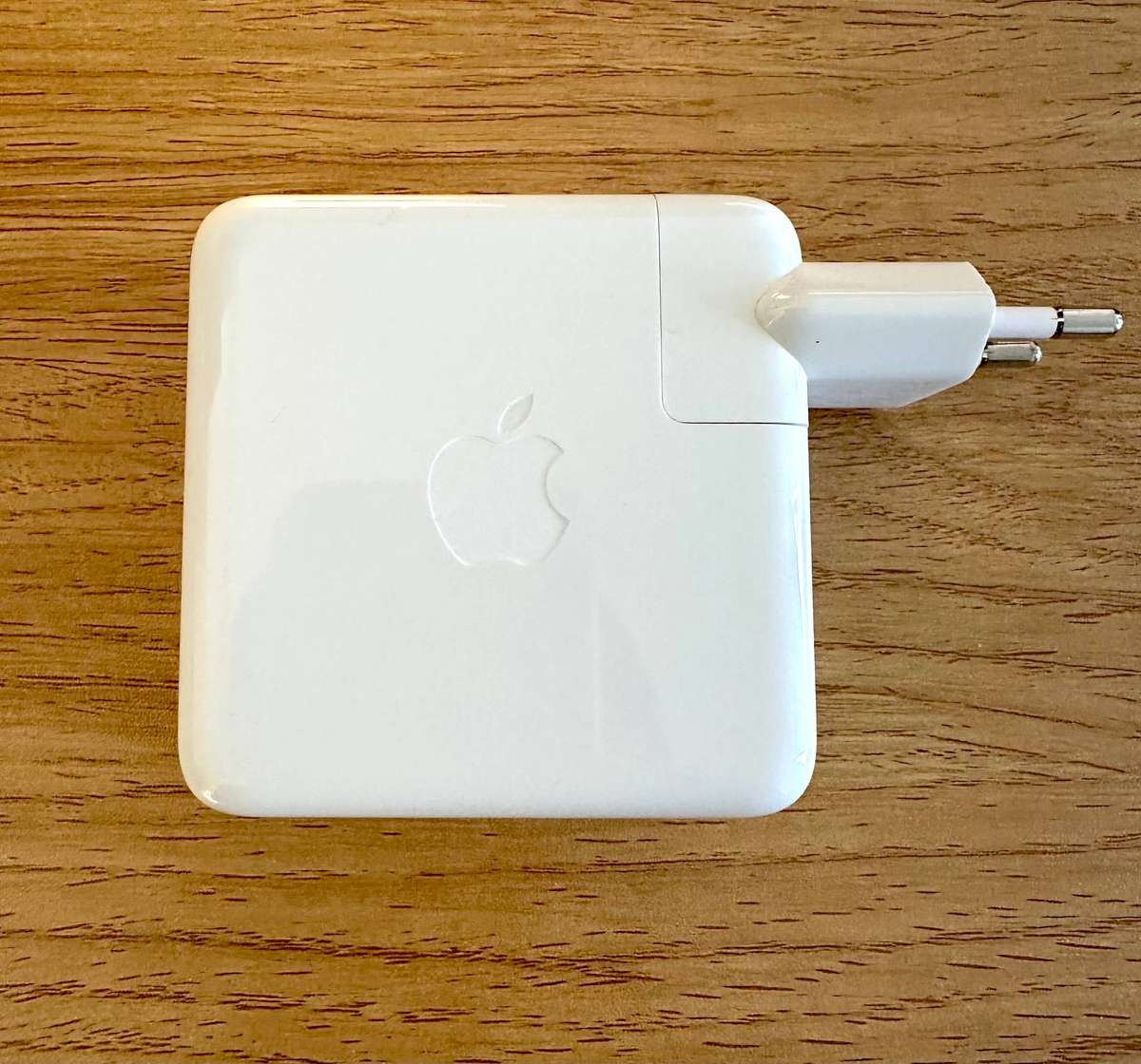 Genuine Apple 61W USB-C Power Adapter A1947  Excellent Condition